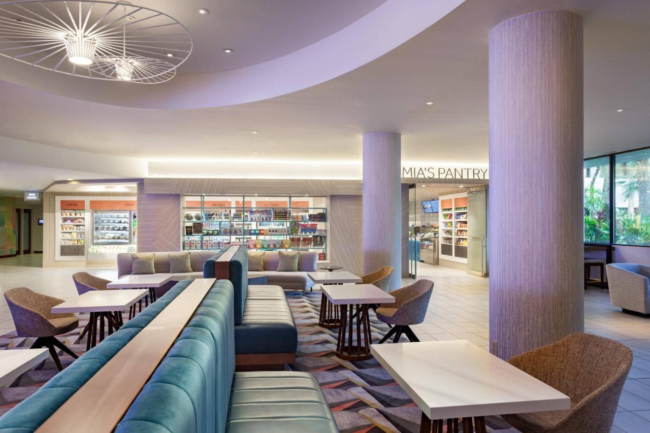 Отель Miami Airport Marriott Экстерьер фото