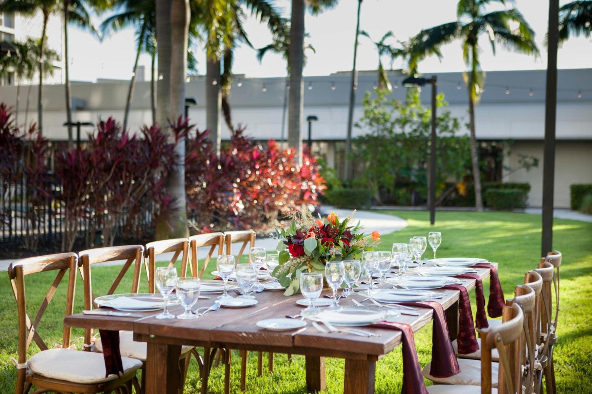 Отель Miami Airport Marriott Экстерьер фото