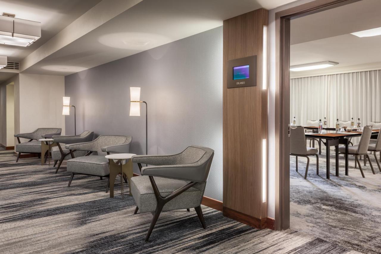 Отель Miami Airport Marriott Экстерьер фото