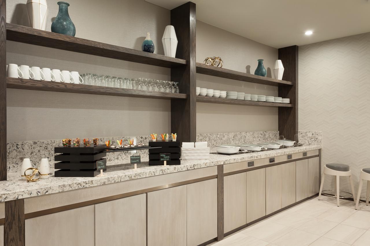Отель Miami Airport Marriott Экстерьер фото